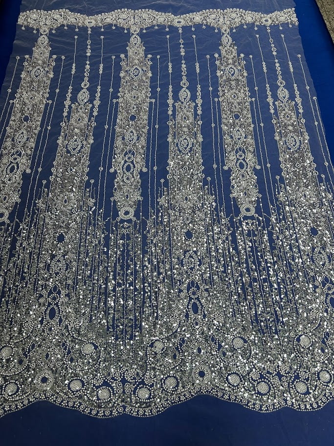 BORDADO COM PEDRARIA AE-218