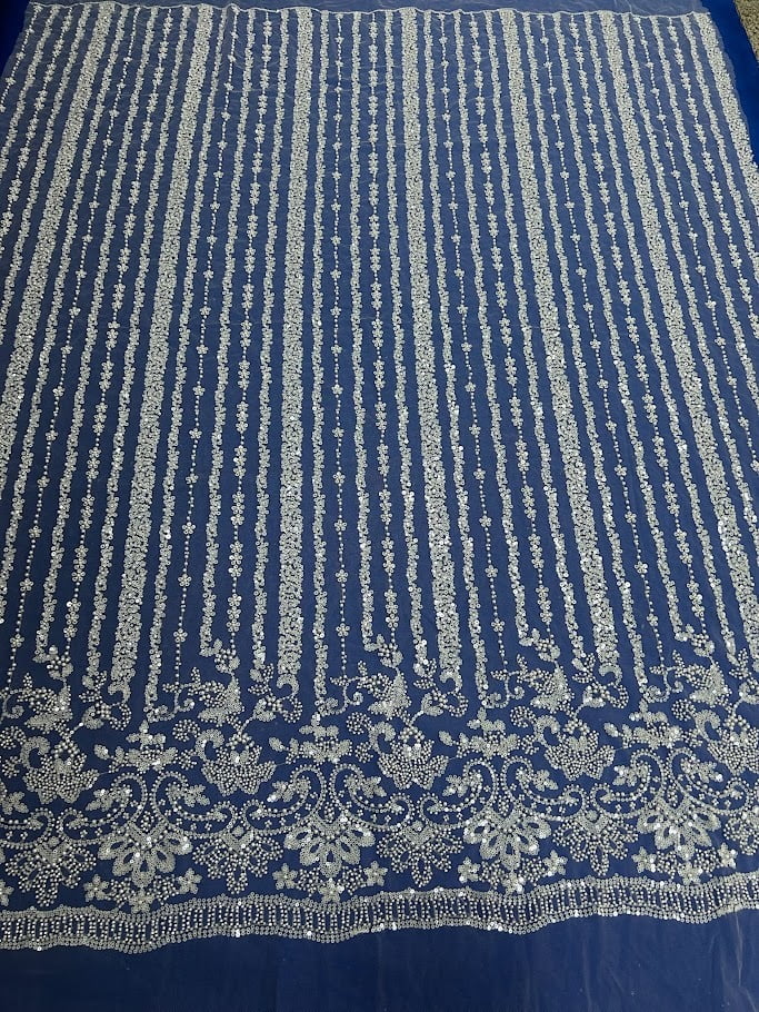 BORDADO COM PEDRARIA AE-221