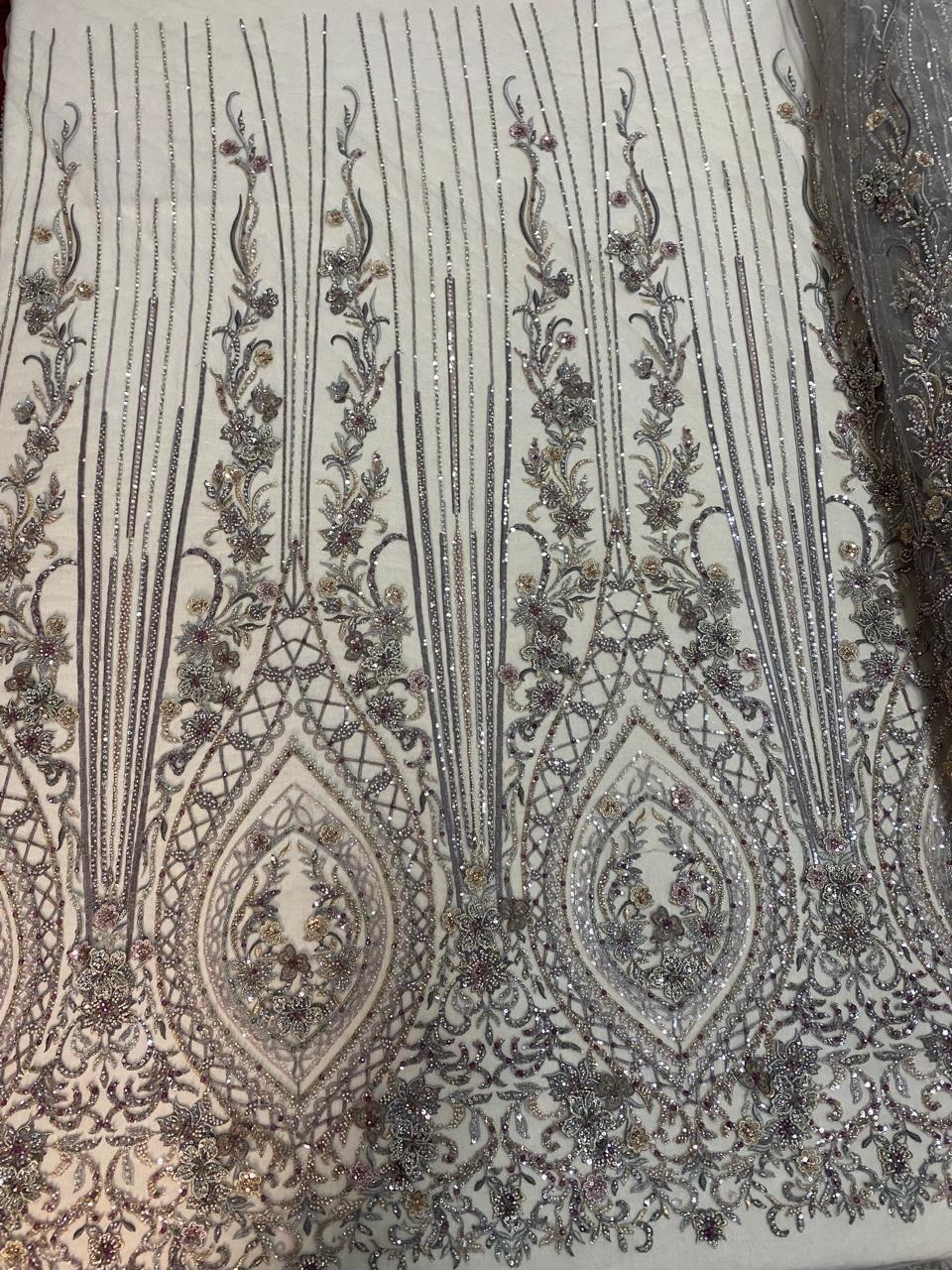 BORDADO COM PEDRARIA F23F-1319