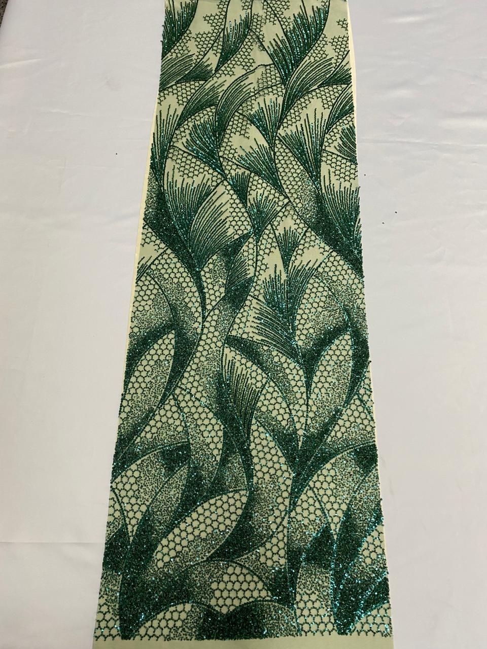 BORDADO COM PEDRARIA HS-4106