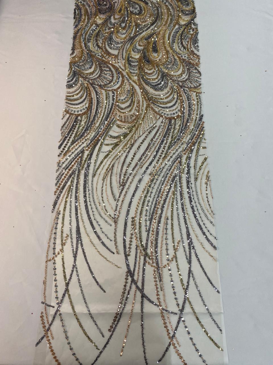 BORDADO COM PEDRARIA HT-71829