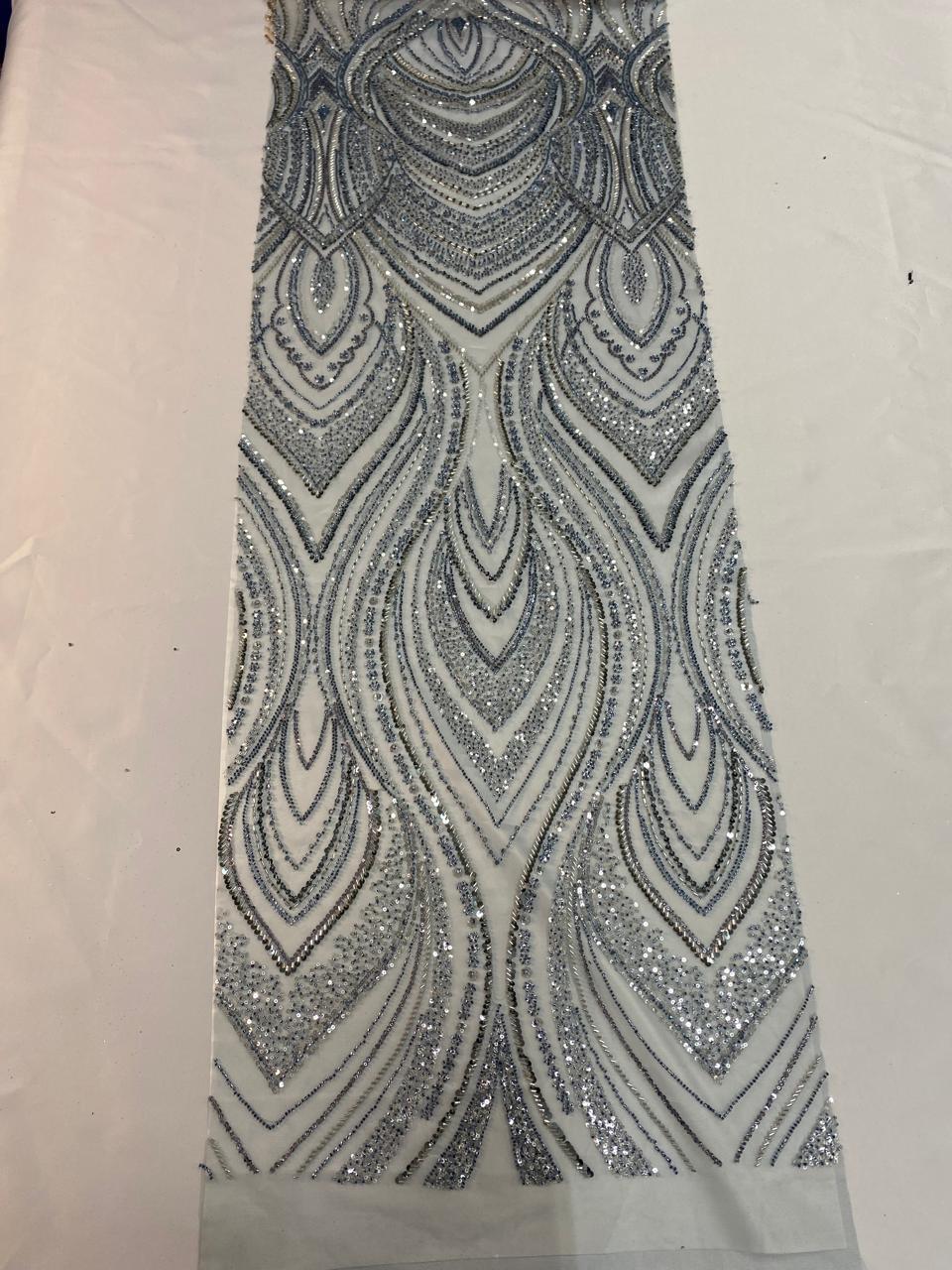 BORDADO COM PEDRARIA HT-97504