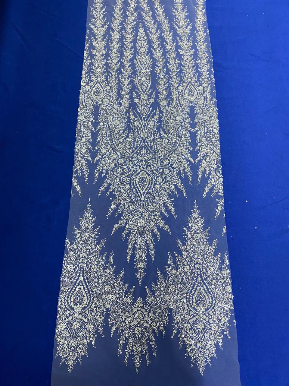 BORDADO COM PEDRARIA TM0514277A