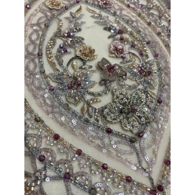 BORDADO COM PEDRARIA F23F-1319