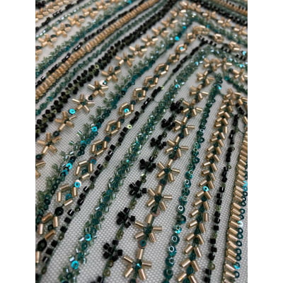 BORDADO COM PEDRARIA HT-70580