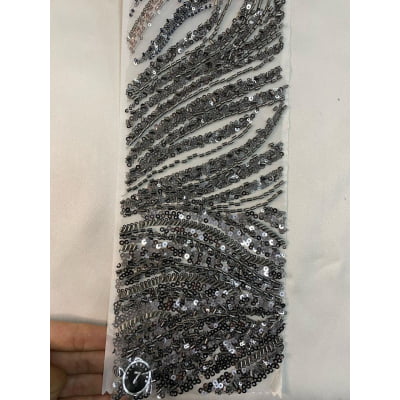 BORDADO COM PEDRARIA HT-70580