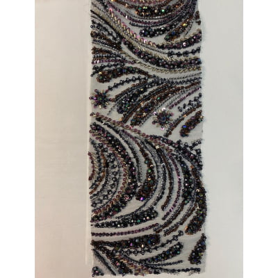 BORDADO COM PEDRARIA HT-71823