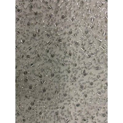 BORDADO COM PEDRARIA MACHINE BEADS